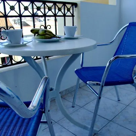 Hotel Irida By Estia 3*
